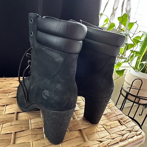 Timberland Women's Black Lace-Up Boots - Picture 2 of 4